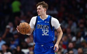 18岁309天！弗拉格单场20+历史第五年轻 仅次小奥尼尔科比麦迪LBJ