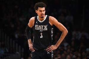 赛末是否会刻意追求连续盖帽纪录？文班：非刻意追逐 乃工作所在