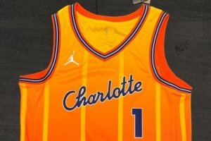 橙色渐变+竖条纹！黄蜂新赛季城市版球衣亮相！