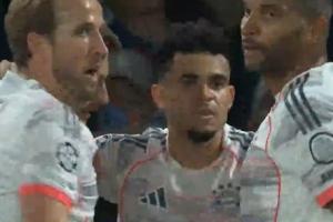 马尔基尼奥斯后场被抢断，迪亚斯梅开二度，拜仁2-0领先巴黎