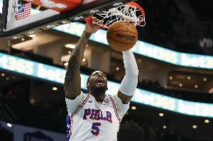 先发级表现！德拉蒙德半场6中5砍10分9篮板 抢4个前场板&送出2帽