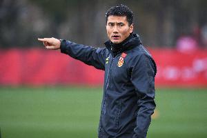 媒体人：不出意外的话，邵佳一在西海岸的教练组都会随他前往国足